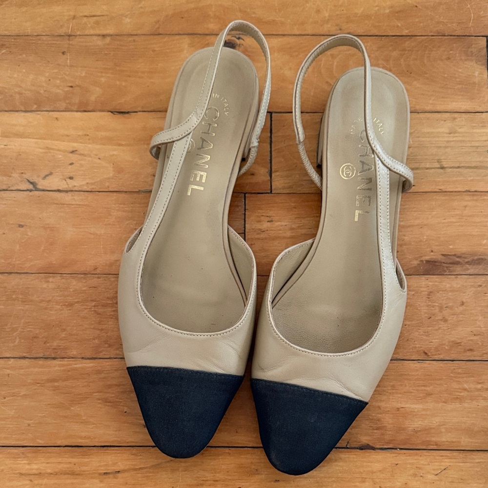 Chanel two-tone slingback flats